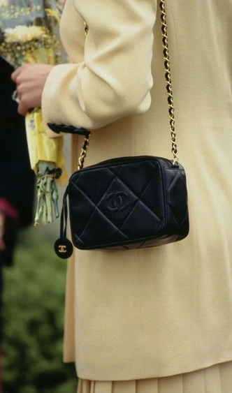 Принцесса Диана с сумкой Chanel 