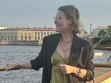 Ксения Собчак на фоне слухов о беременности снялась в бикини