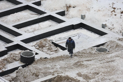 Омск сдает в аренду шесть участков почти за 8 млн в год