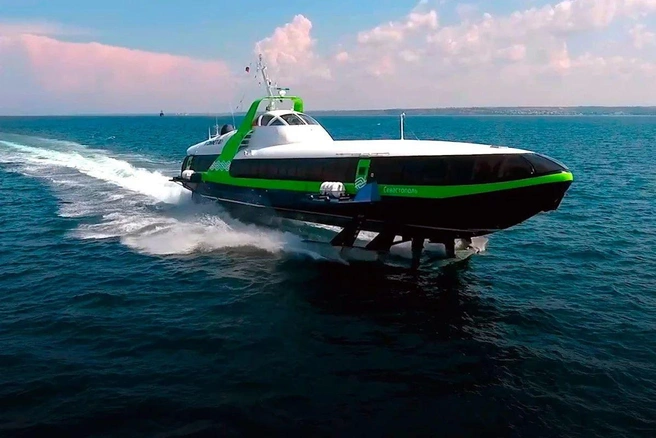На борт «Комета» может брать 120 пассажиров | Источник: transport_i_dorogi/ t.me