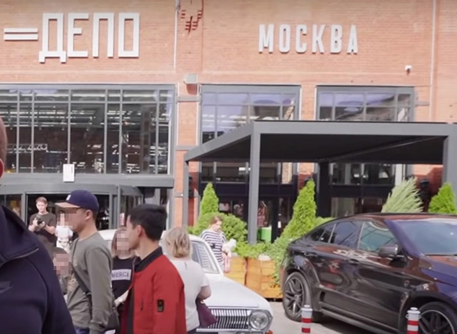 Мужчина устроил стрельбу на территории московского фудмолла «Депо» | ya62.ru