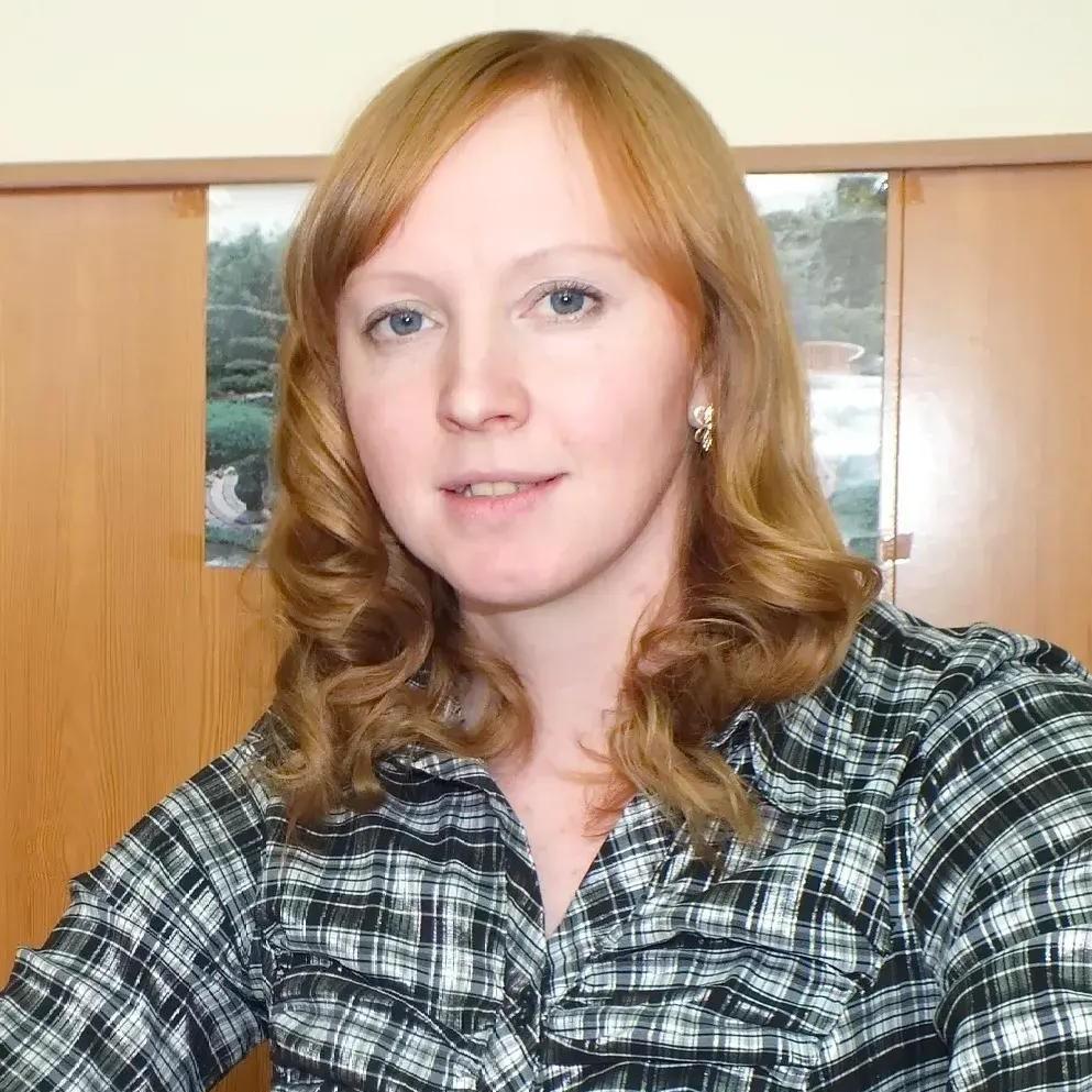 <p>Анна Клинг </p>