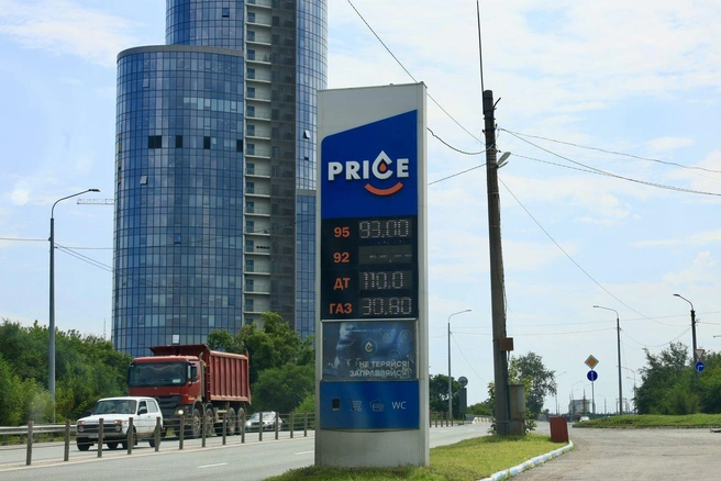 В Челябинске на АГЗС Price газ стоит около 31 рубля за литр | Источник: Михаил Шилкин