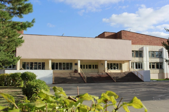 Гимназия находится на бульваре Заречном | Источник: school-149.sibadi.org