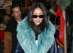 Шей Митчелл в Аспене