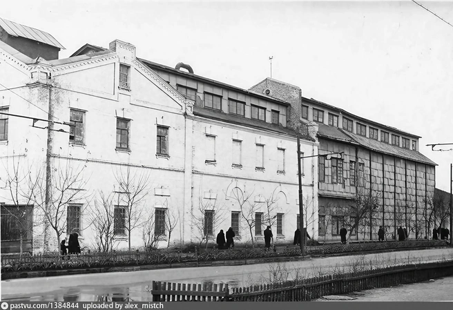То же самое здание на фото 1959 года | Источник: ОГИК музей / Pastvu.com