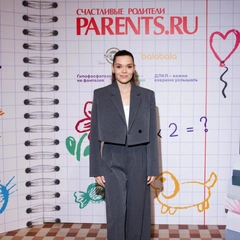 Анастасия Решетова, Елена Кулецкая, Аделина Сотникова и другие звездные родители посетили паблик-ток «Back to school»