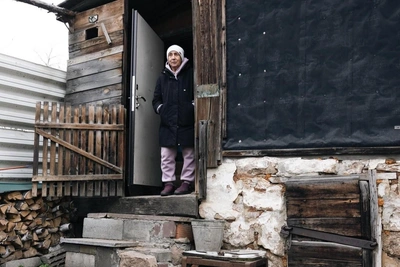 Roof-Top Fireworks: Life in Chelyabinsk's Century-Old Huts
