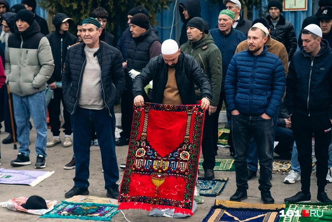 Люди стали собираться задолго до рассвета | Источник: Евгений Вдовин / 161.RU