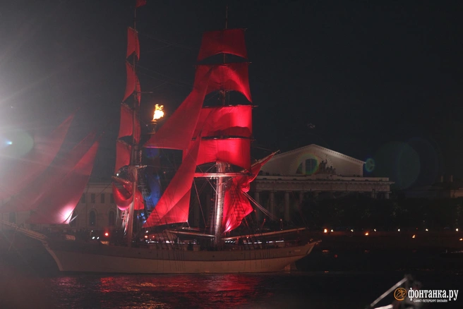 Подготовка к «Алым парусам» закроет реки в Петербурге и пустит в объезд автобусы | Источник: Михаил Огнев / FONTANKA.RU