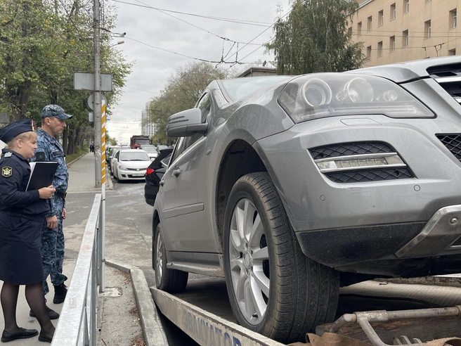 Машину могут продать на торгах | Источник: Пресс-служба главного управления Федеральной службы судебных приставов по Новосибирской области