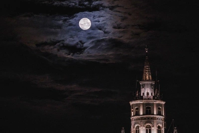 Огромная Луна взойдет над Пермью в суперлуние