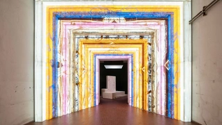 Модный тренд: цветной мрамор в интерьере