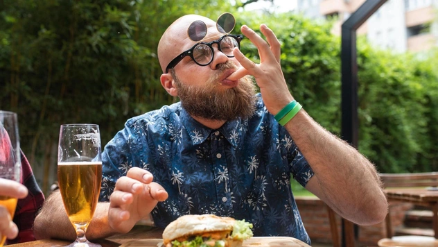 Пользователи Reddit обсудили самые негигиеничные привычки