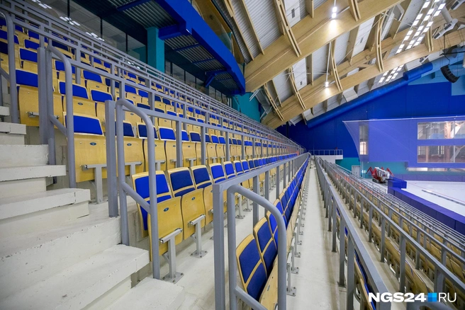 Новые кресла подбирали под основные цвета  | Источник: Артём Ленц 