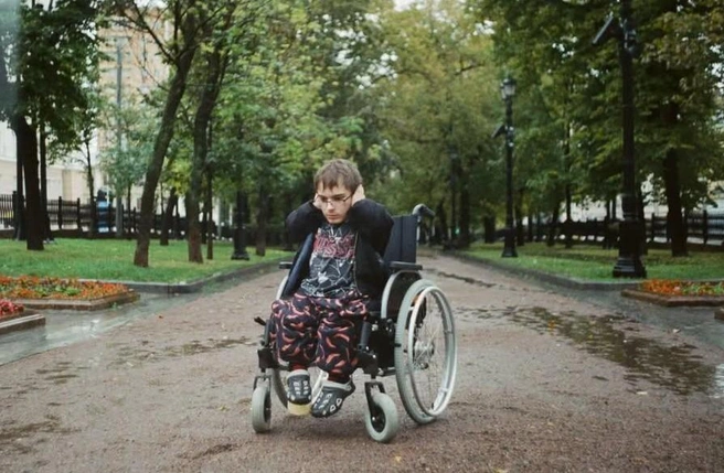 Данил не скрывает, что ему всё тяжелее даются повседневные дела и дорога в студию | Источник: pylllygrim / Instagram (экстремистская организация, деятельность запрещена на территории РФ)