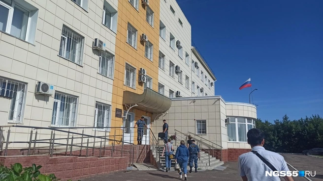 Из-за эвакуации процесс задержали почти на 40 минут | Источник: Елена Латыпова