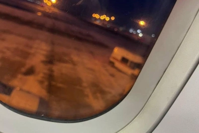 В Кольцово задержан рейс из-за пассажира