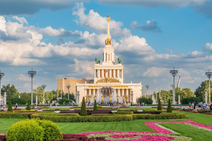 1 августа 1939 в Москве открылась Всесоюзная сельскохозяйственная выставка, будущая ВДНХ | Источник: Shutterstock/Fotodom.ru