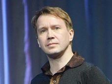 Романы с актрисами и сын от суррогатной матери. О чем молчал Евгений Миронов
