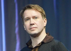 Романы с актрисами и сын от суррогатной матери. О чем молчал Евгений Миронов