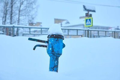 Деревня в Кузбассе месяц без воды из-за прорыва