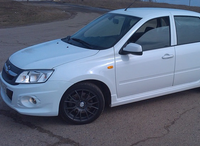«АвтоВАЗ» отзывает 82 автомобиля Lada Granta и Lada Kalina | ya62.ru