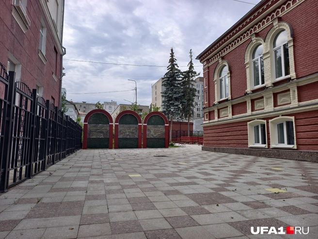 Вход в сквер | Источник: Булат Салихов / UFA1.RU
