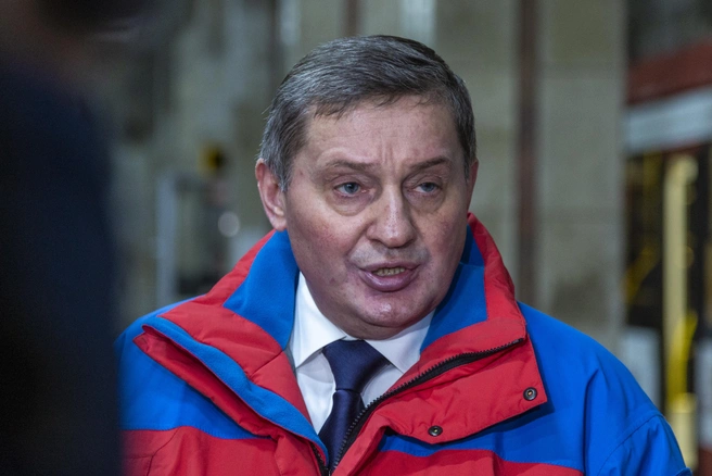 Губернатор сообщил о двух крупных пожарах, возникших из-за обломков БПЛА на границе Волгограда | Источник: Константин Завриков / V1.RU