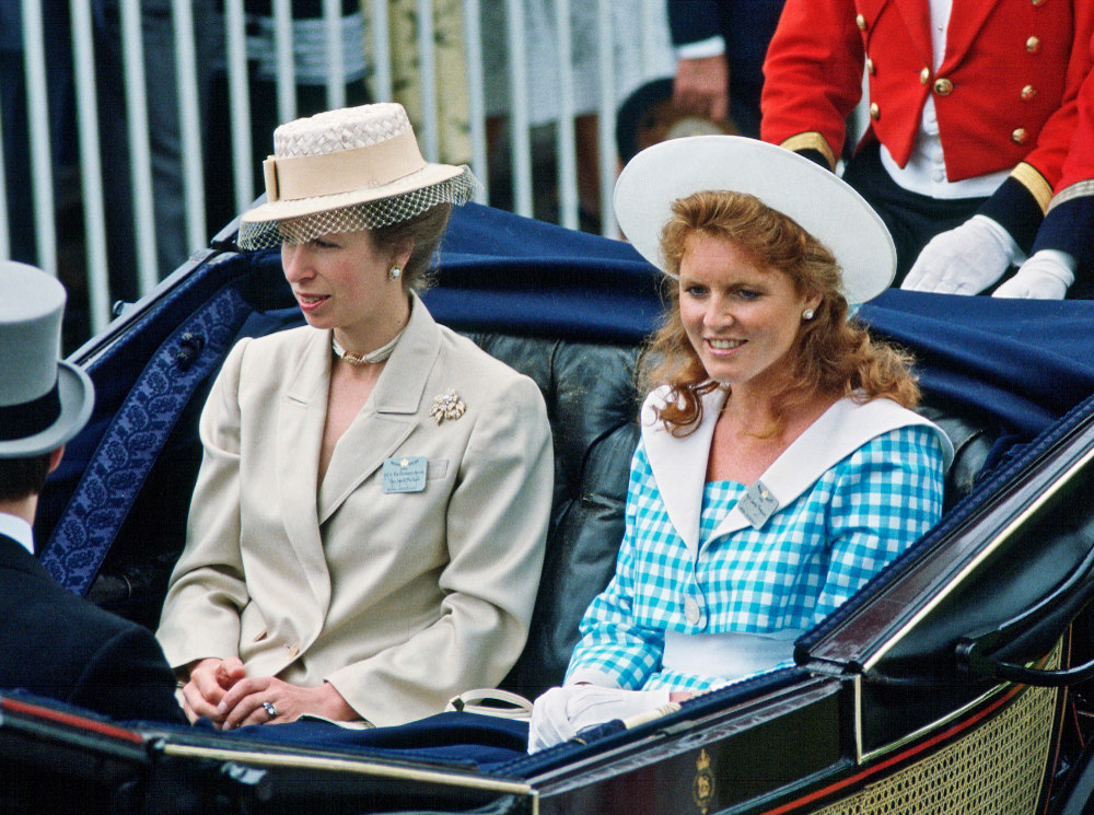 Сара Фергюсон и принцесса Анна | marieclaire.ru