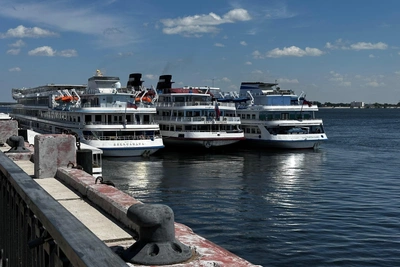 Круизы на День Победы в Волгоград: цены и программа