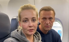 Смена аэропорта, десятки задержанных и Ольга Бузова: как Навальный летел из Берлина в Москву