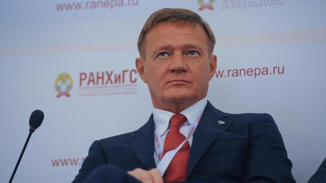 Пять необъяснимых моментов на похоронах Старовойта: что осталось за кадром траура