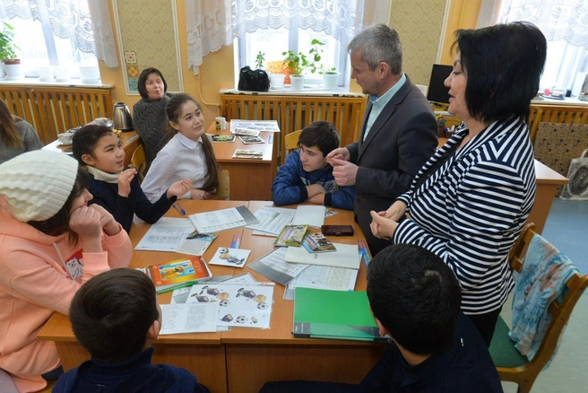 Дети из Ближнего зарубежья должны подтвердить, что знают русский язык, чтобы учиться в школах | Источник: Артём Устюжанин / E1.RU