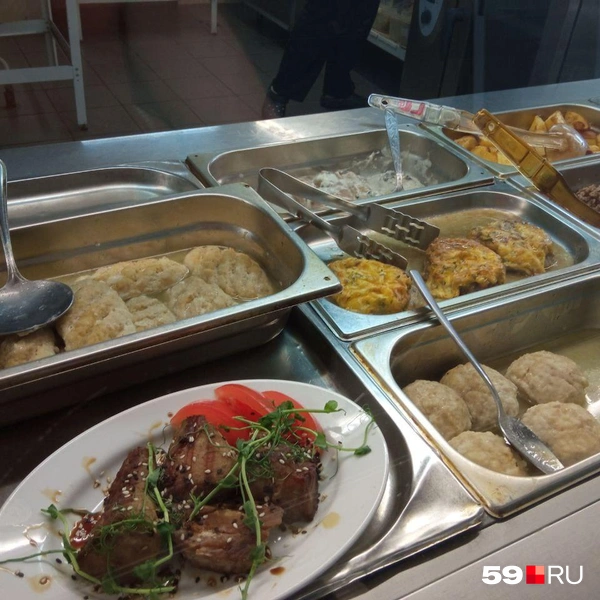 Мясные блюда | Источник: Вероника Свизева / 59.RU 