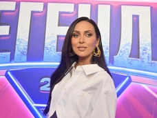 Сын Алсу поддерживает ее на репетициях, Оксана Самойлова встретилась с Давидом, которого увозил Джиган: соцсети звезд