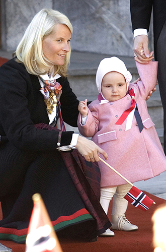 Принцесса Ингрид Александра, наследница трона Норвегии: история в фотографиях