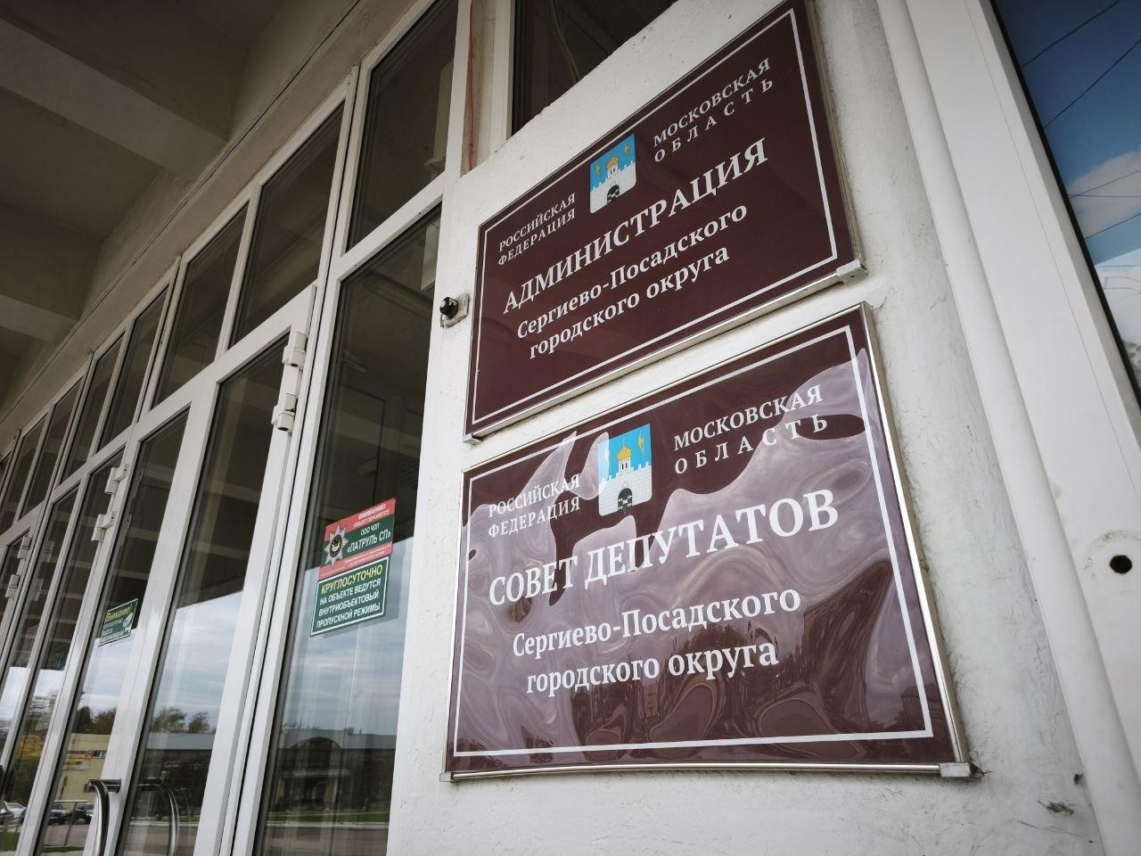 «Всё сыплется, всё валится, мы — бегом оттуда». В Подмосковье возле жилых домов рванул химзавод, а…
