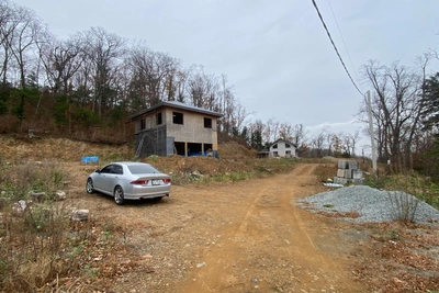 Суд взыскал с фирмы 1,6 млн за недостроенную дачу