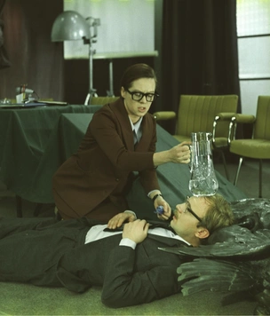 Очень сложный тест, из смотревших в СССР не пройдет никто: угадайте советскую комедию «Служебный роман»