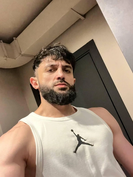 Перестал артист появляться также в проектах Lena Kuka Crew и Medium Quality