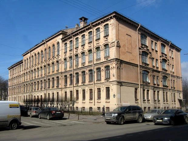 Стоимость ремонта исторического здания гимназии № 166 выросла до 716 млн рублей | Источник: citiwalls.ru