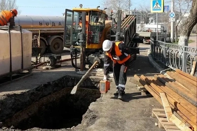 В Астрахани заменят 380 метров сетей водоотведения