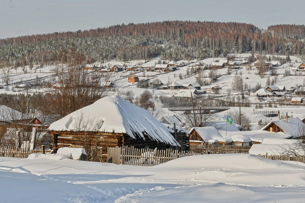 Настоящая деревенская жизнь далека от отдыха и романтики  | Источник: Артём Устюжанин / E1.RU