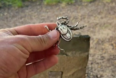 В Уфе сломали памятник клещу Валере
