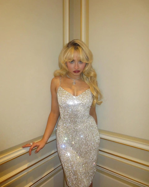 Источник: Instagram / Sabrina Carpenter