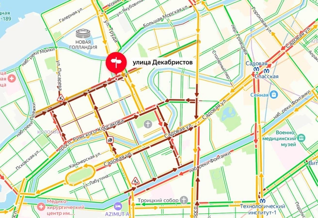 Пробки в Петербурге серьезнее обычного. Очевидцы сообщают о перекрытии улиц в центре | Источник: «Яндекс.Карты»