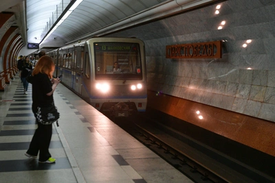 Сбой на синей ветке метро Москвы