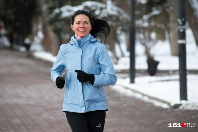 Все поздравляли друг друга и прохожих с Новым годом | Источник: Евгений Вдовин / 161.RU