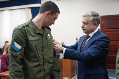 Хабаровские курсанты «ВОИНа» удостоены гвардейских званий